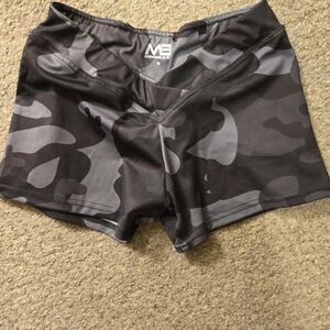 Minibeast shorts size Medium
